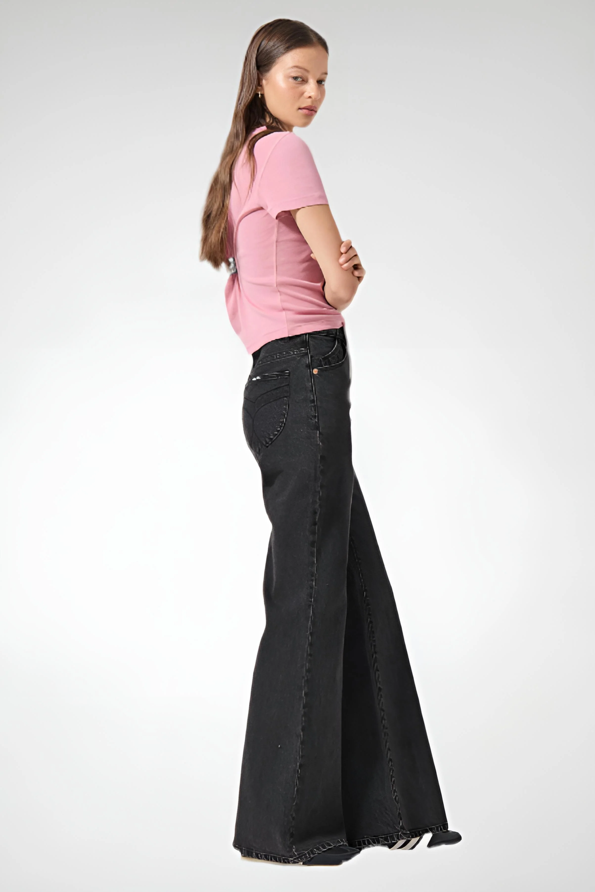 ROLLA'S Womens Eastcoast Flare in Black Sand - Image 4