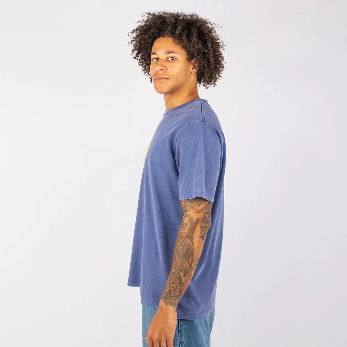 SKWOSH CLUB Mens She'll Be Right Regular Tee - Navy - Image 5