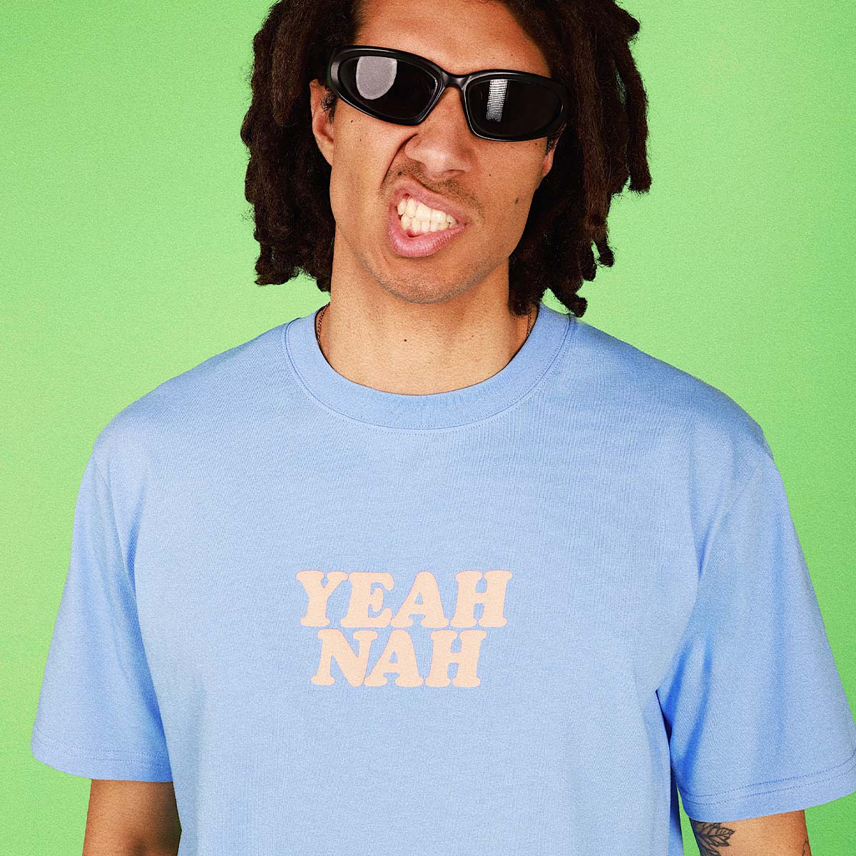 SKWOSH CLUB Mens Yeah Nah Slang Tee in Blue - Image 2