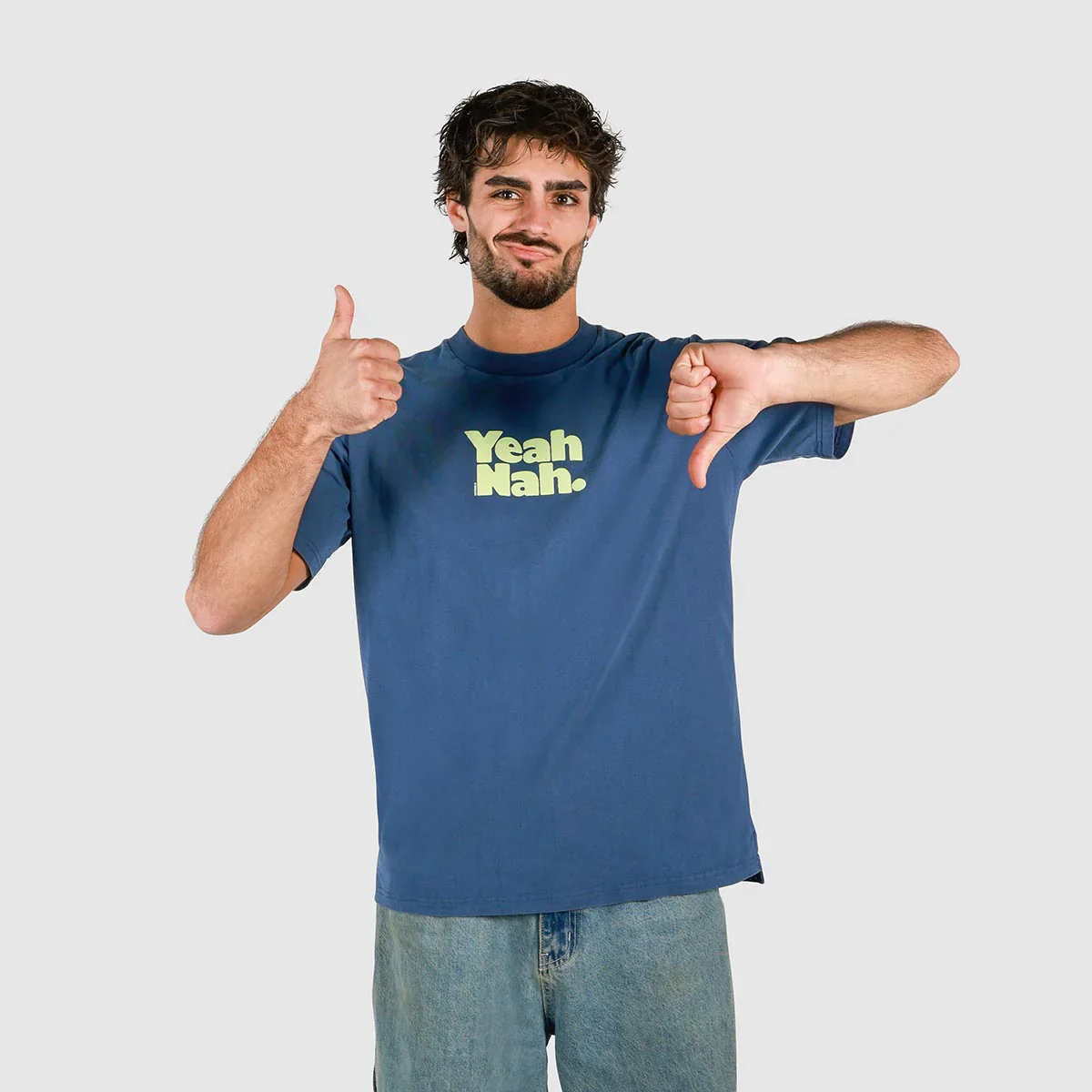SKWOSH CLUB Mens Yeah Nah Slang Tee in Navy - Image 12