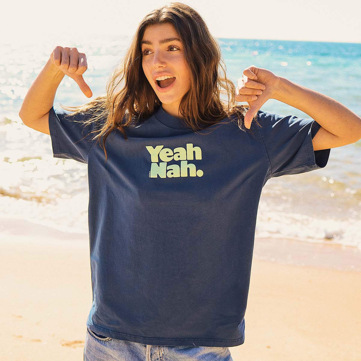 SKWOSH CLUB Mens Yeah Nah Slang Tee in Navy - Image 7