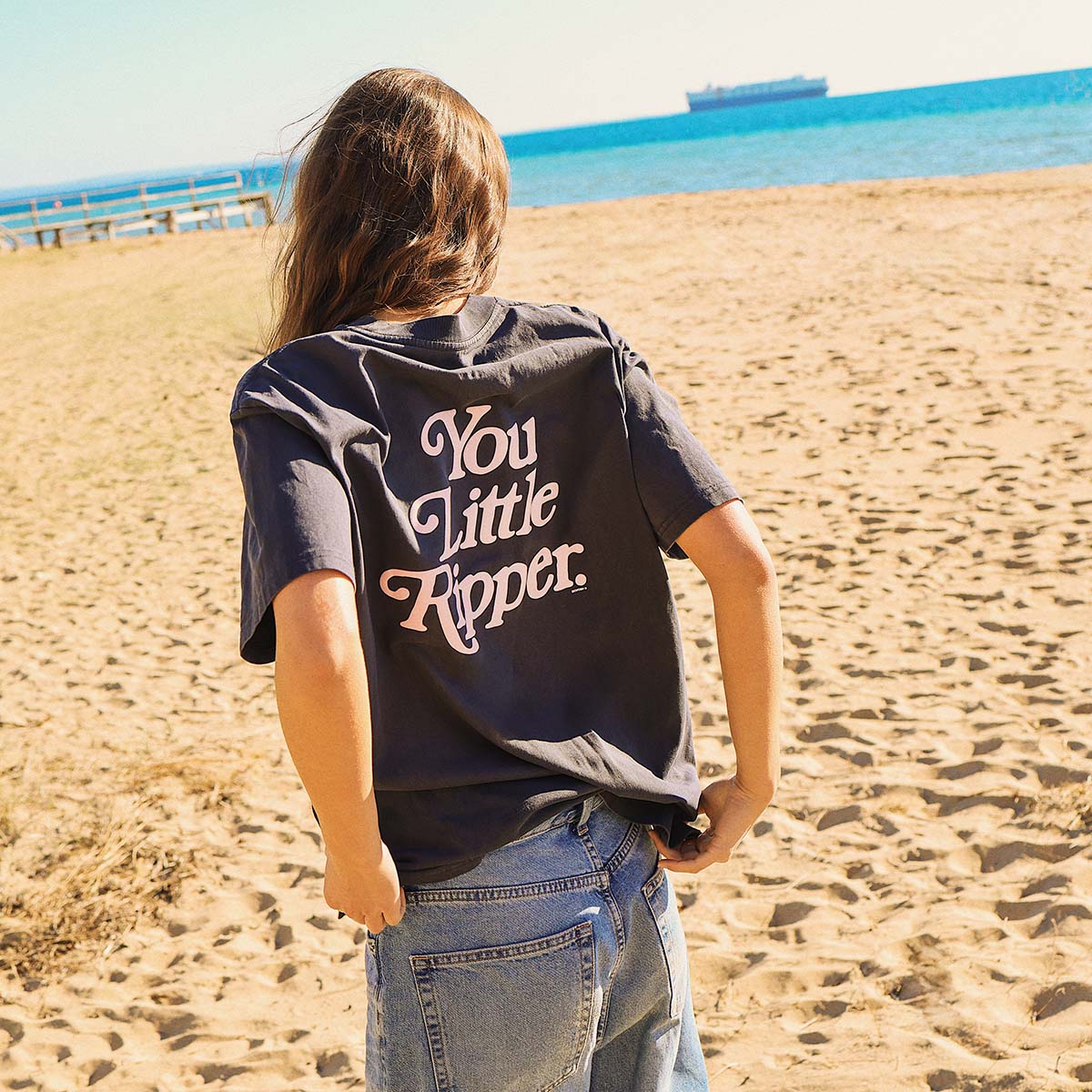 SKWOSH CLUB Mens You Little Ripper Slang Tee in Charcoal - Image 4