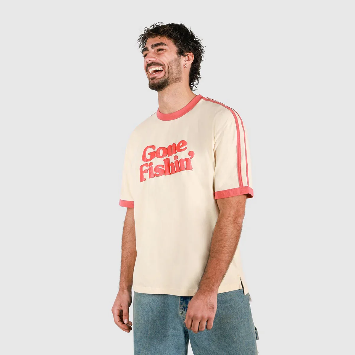 SKWOSH Mens Gone Fishin' Boxy Ringer Tee in Off White - Image 5