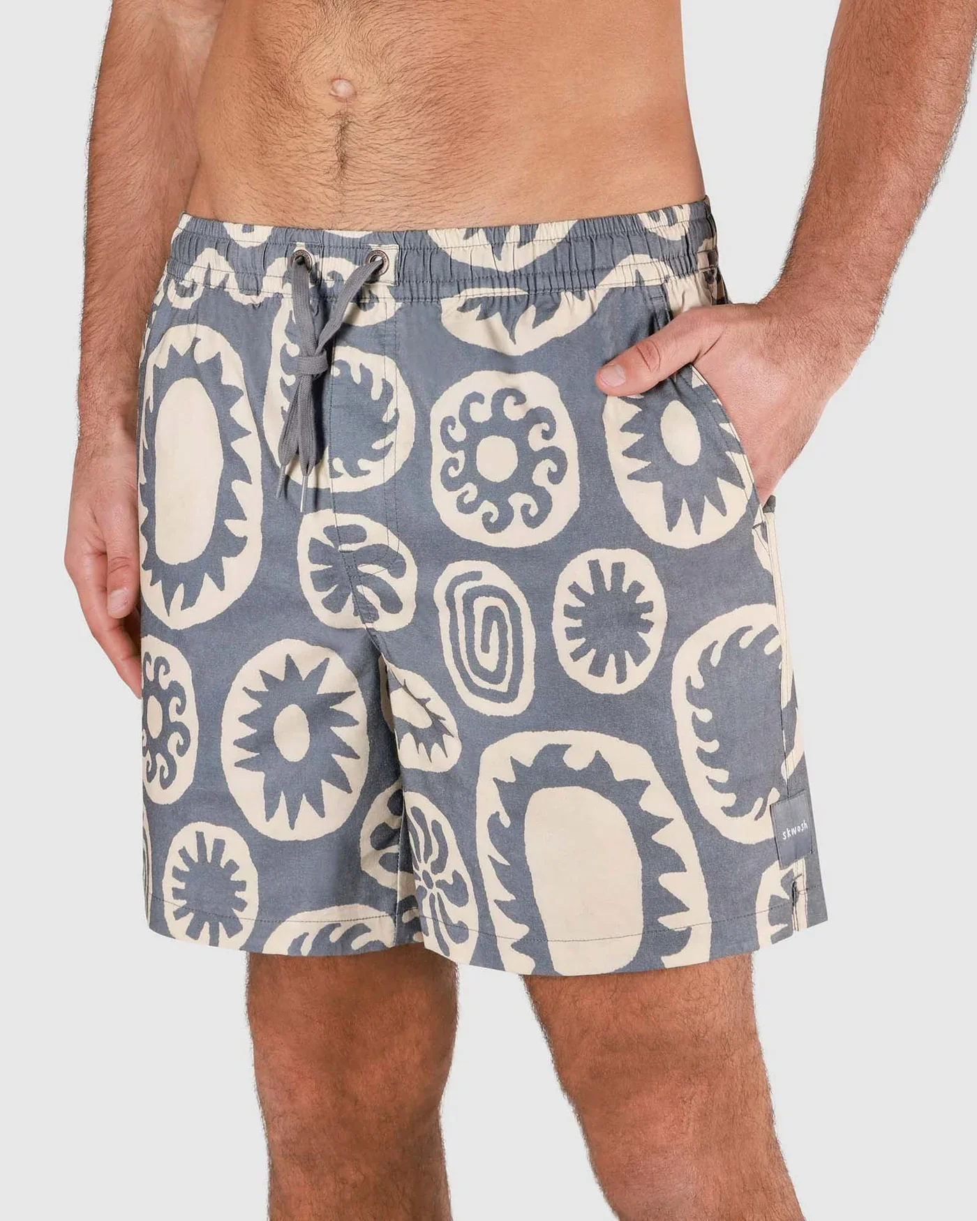 SKWOSH Mens Sunburst Everyday Shorts in Charcoal - Image 4