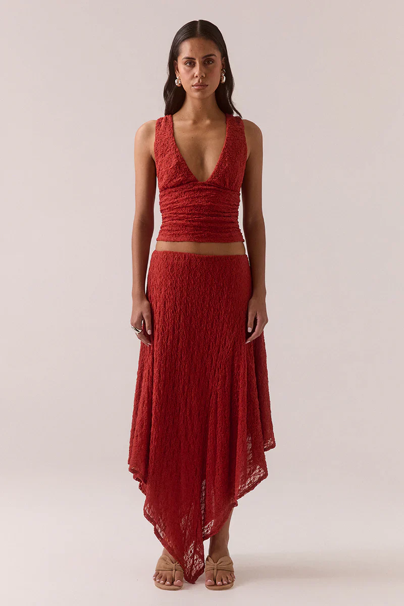 SOVERE Womens Aaila Lace Skirt in Blood Orange - Image 2