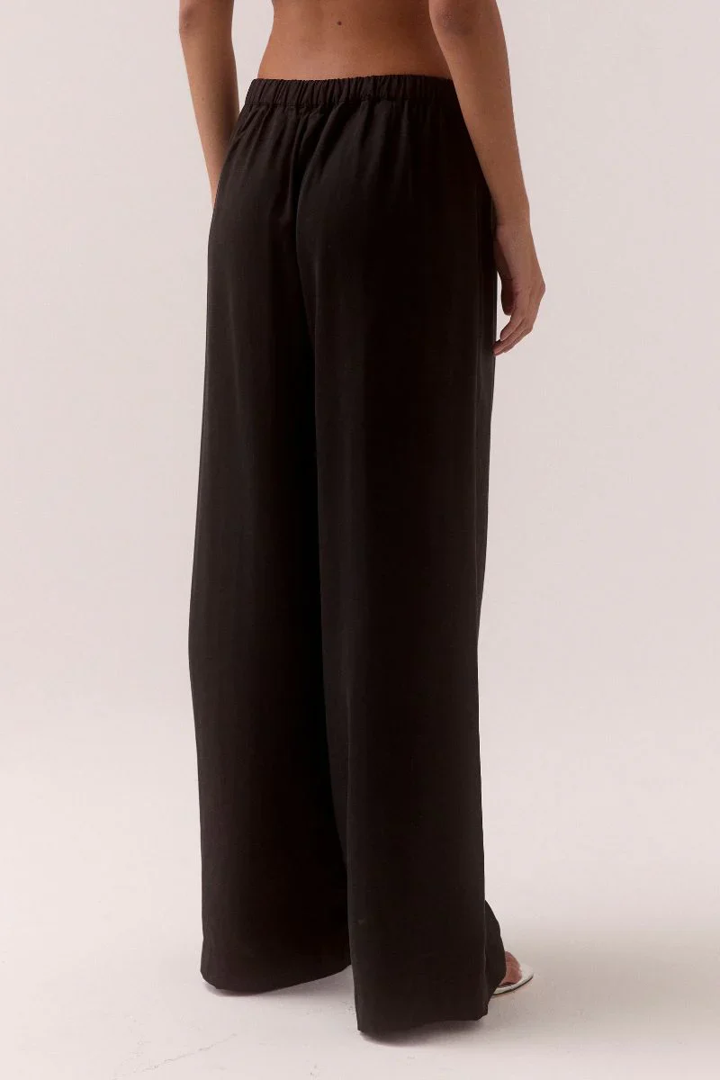 SOVERE Womens Espy Pants In Black - Image 4