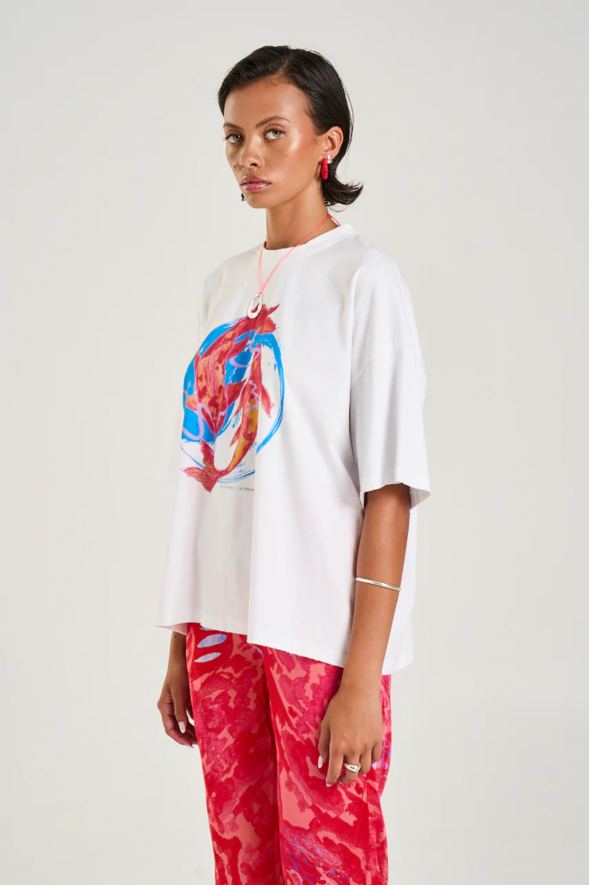 SUMMI SUMMI Womens Band Tee in White with Koi Print - Image 4