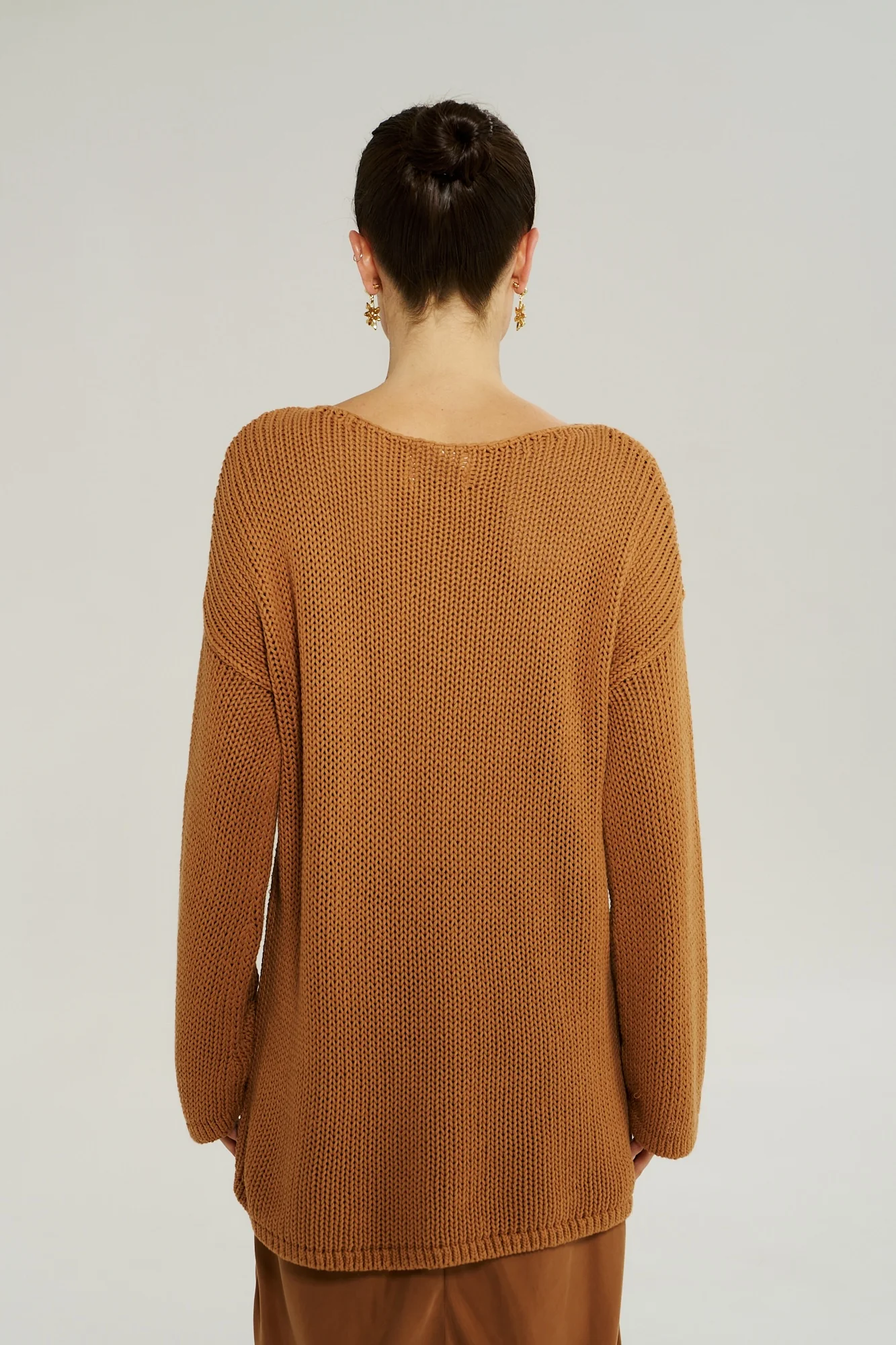 SUMMI SUMMI Womens Bell Long Sleeve Knit in Toffee - Image 8