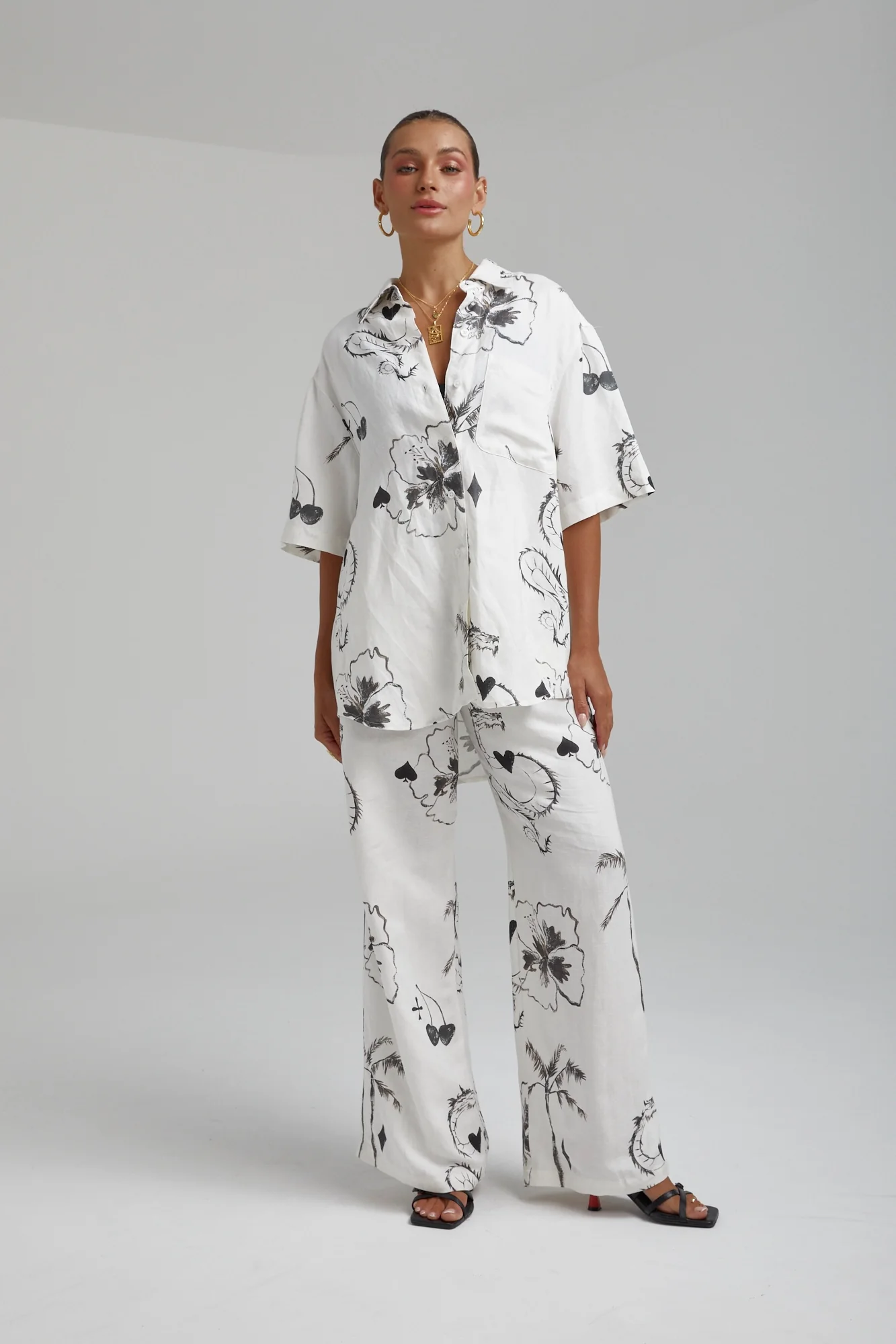 SUMMI SUMMI Womens Big Shirt Linen - Black Dragon Of Hearts - Image 4