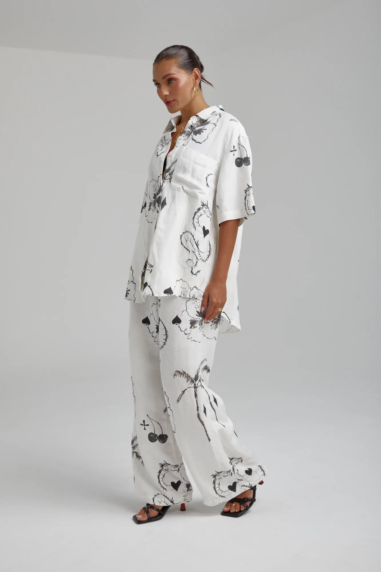 SUMMI SUMMI Womens Big Shirt Linen - Black Dragon Of Hearts - Image 5