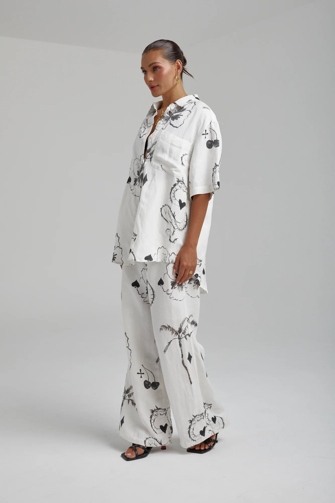 SUMMI SUMMI Womens Big Shirt Linen - Black Dragon Of Hearts - Image 6