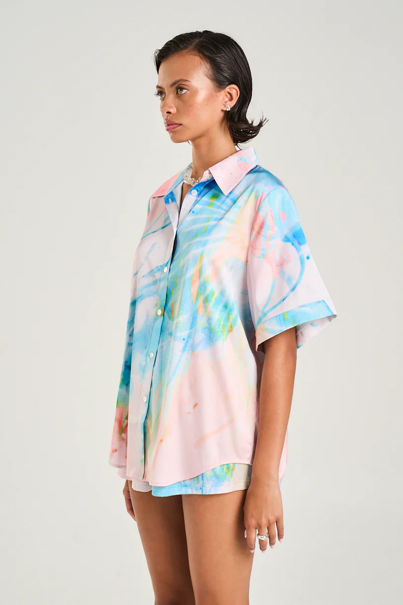 SUMMI SUMMI Womens Button Up Shirt in Medusa Phase Print - Image 2