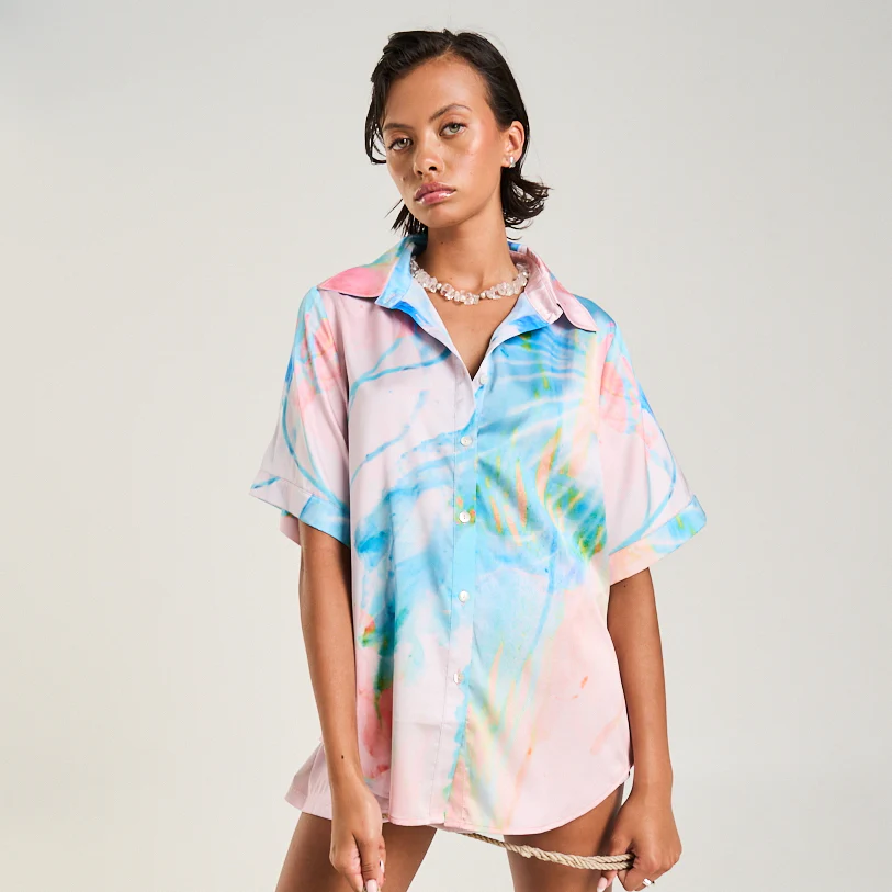 SUMMI SUMMI Womens Button Up Shirt in Medusa Phase Print - Image 3