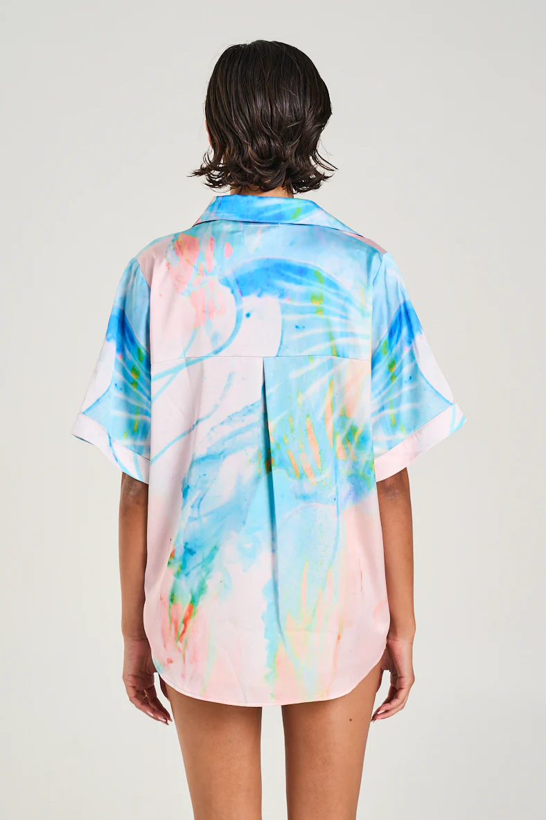 SUMMI SUMMI Womens Button Up Shirt in Medusa Phase Print - Image 5