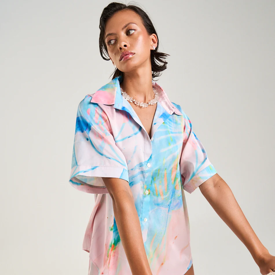SUMMI SUMMI Womens Button Up Shirt in Medusa Phase Print - Image 7