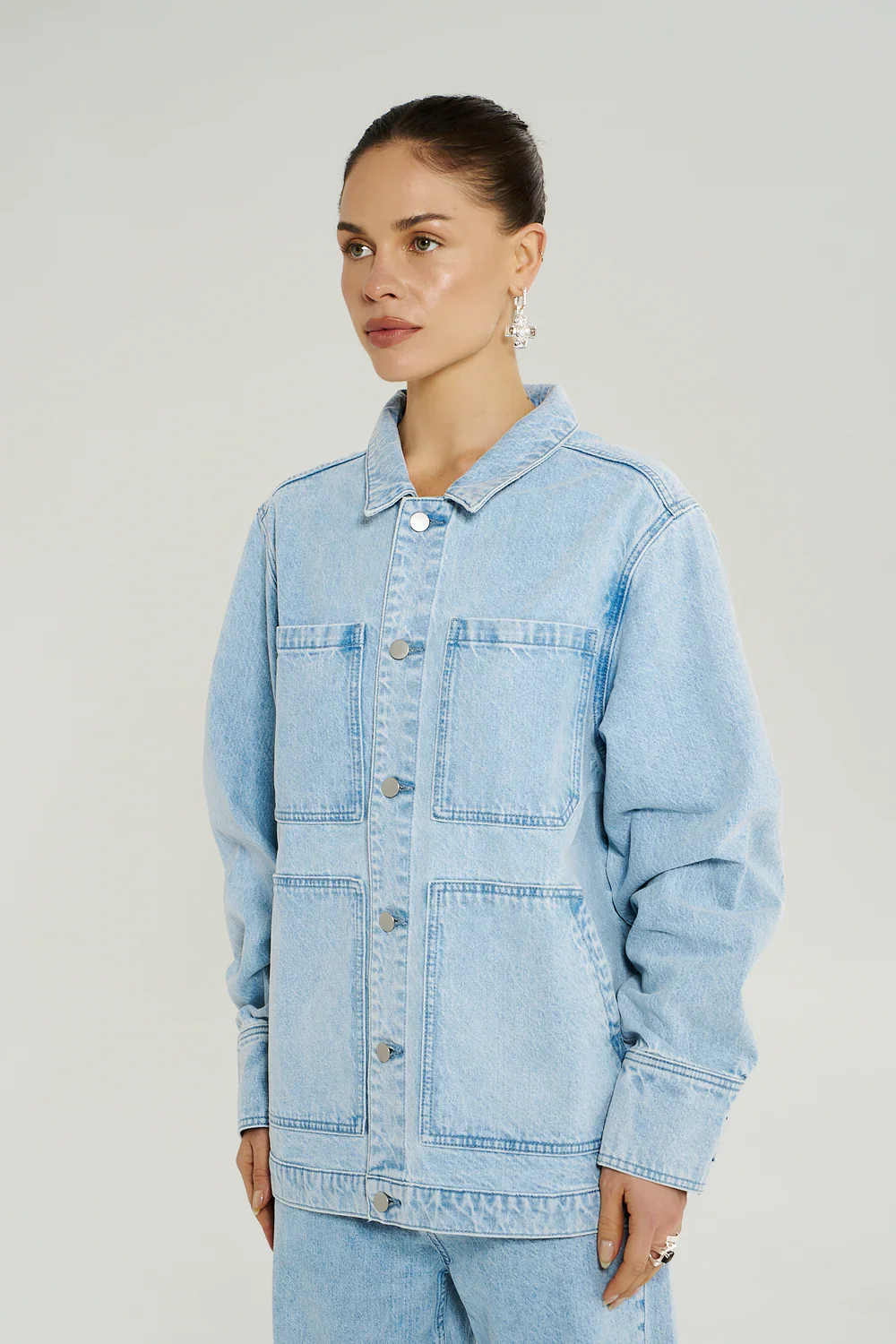 SUMMI SUMMI Womens Denim Jacket in Icel Denim - Image 2