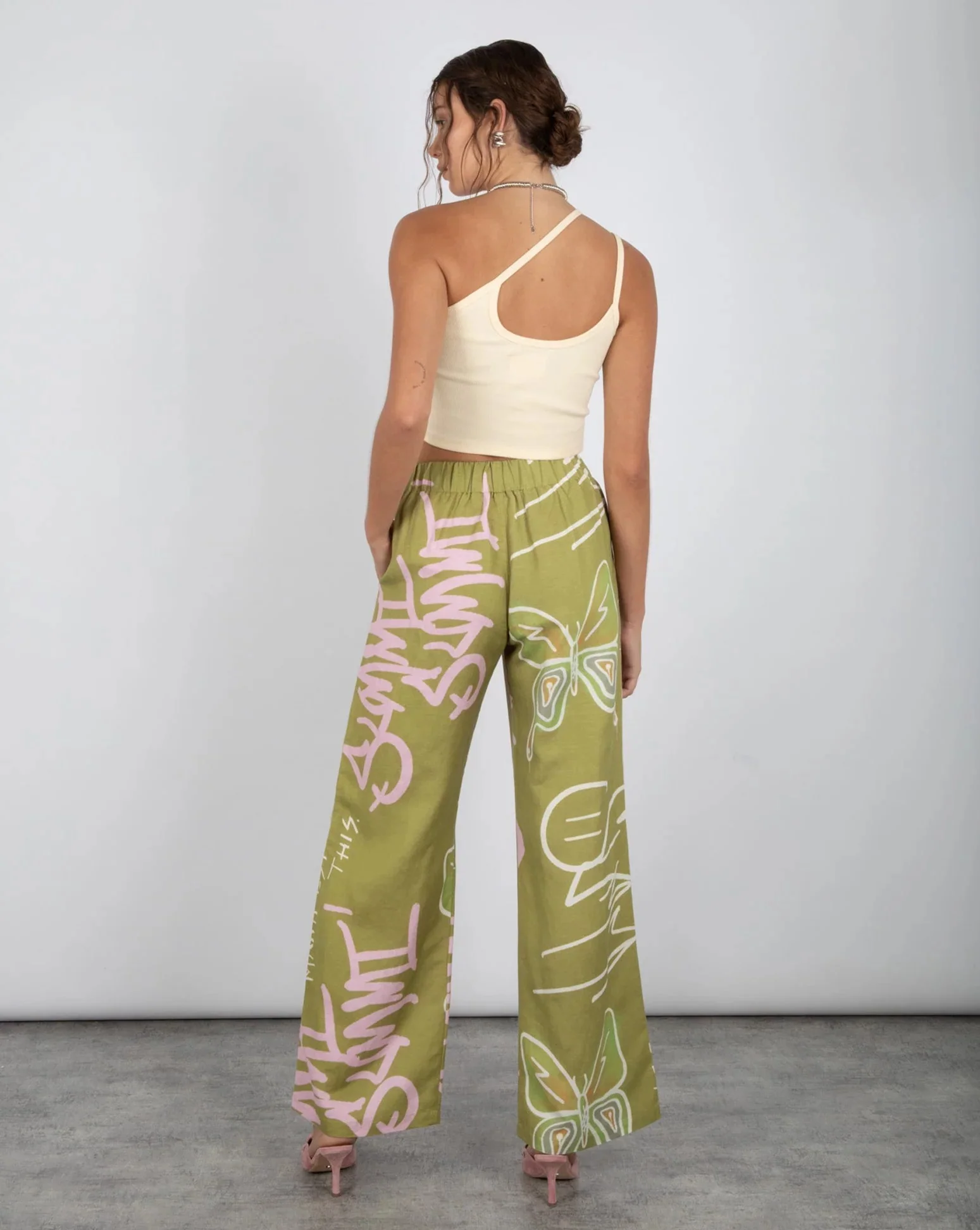 SUMMI SUMMI Womens Linen Pants - Graffiti Butterfly Khaki - Image 4