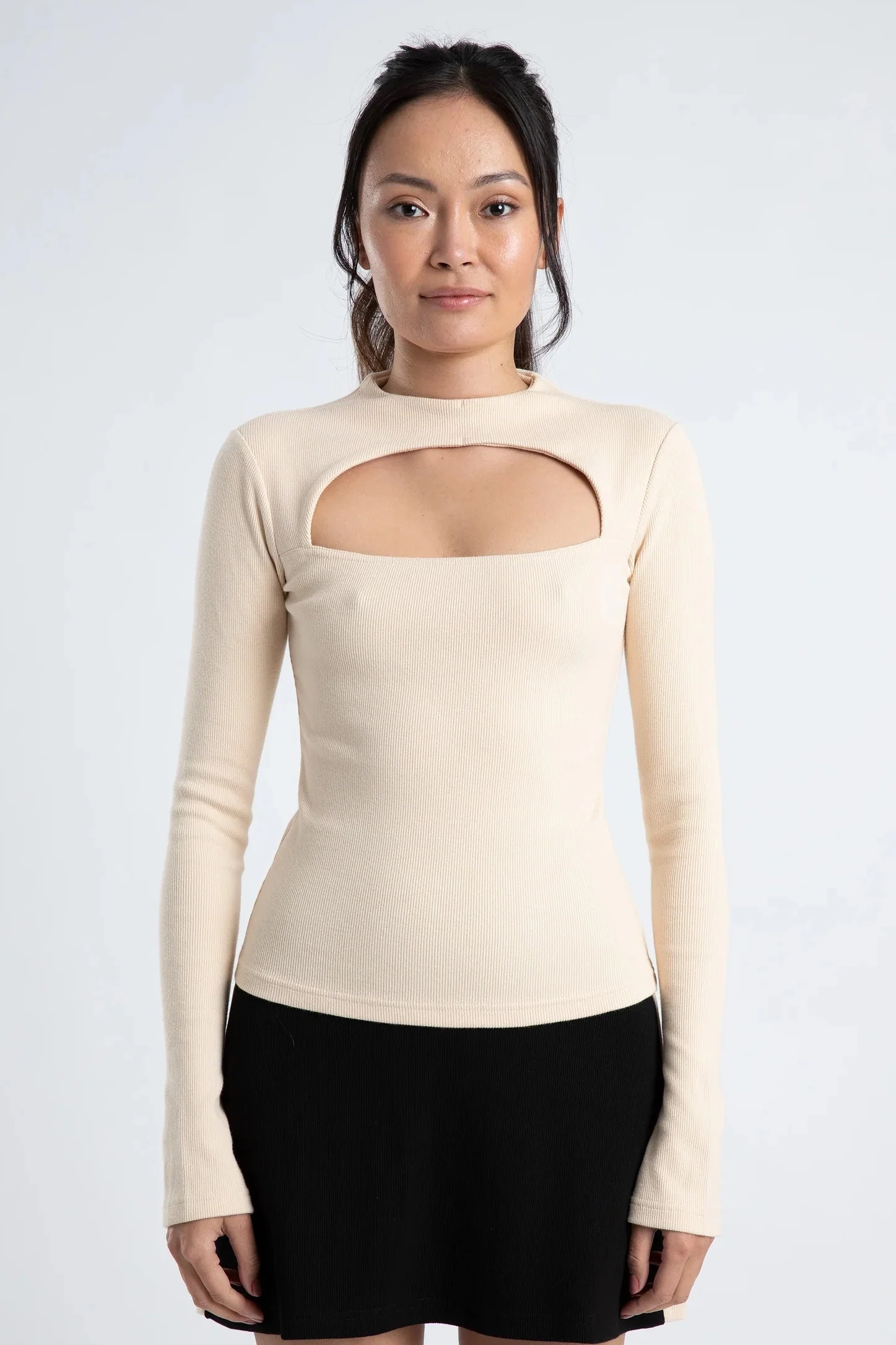 SUMMI SUMMI Womens Long Sleeve Cut Out Top Cream