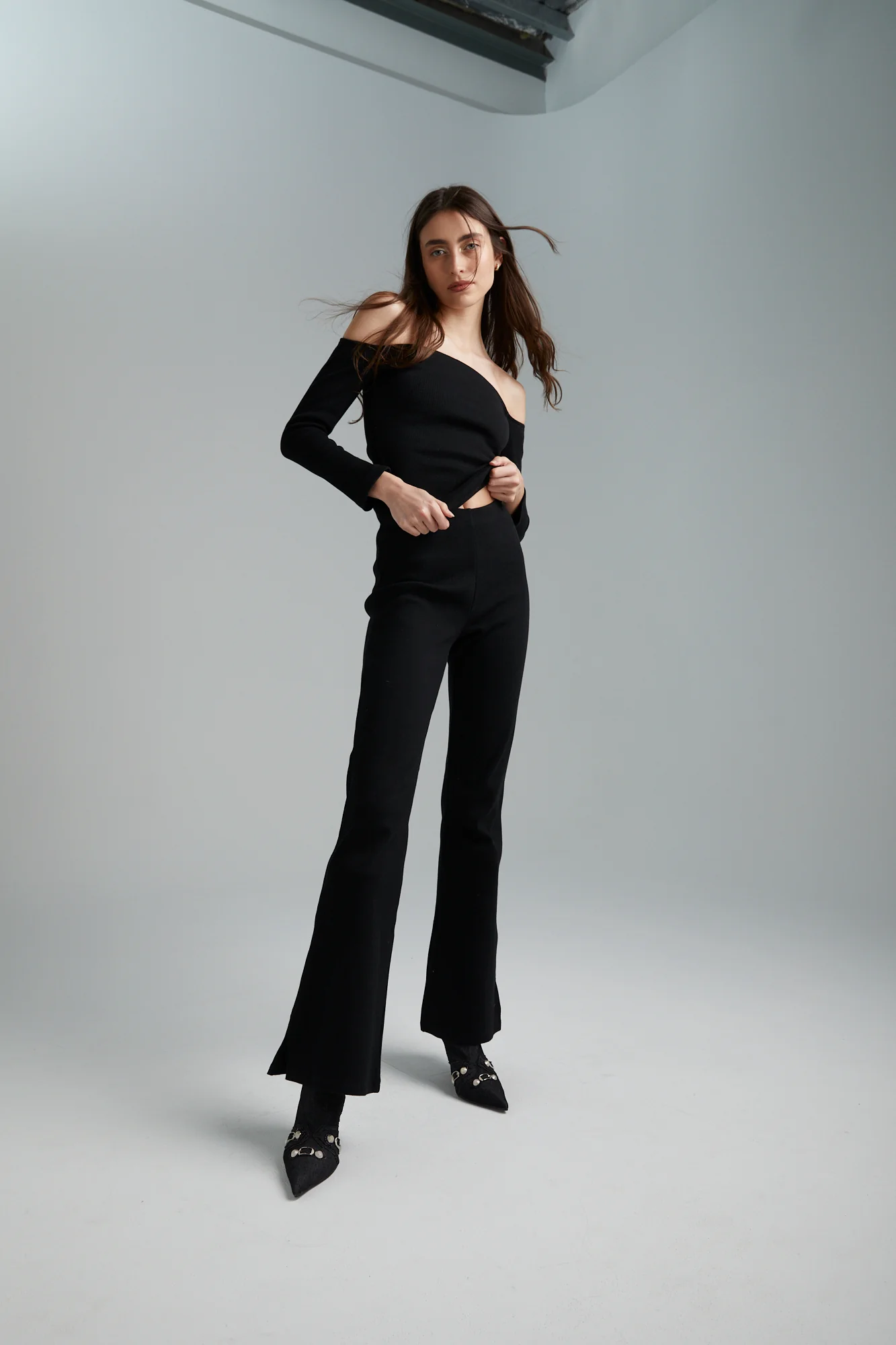 SUMMI SUMMI Womens Long Sleeve Off The Shoulder Top - Black - Image 6