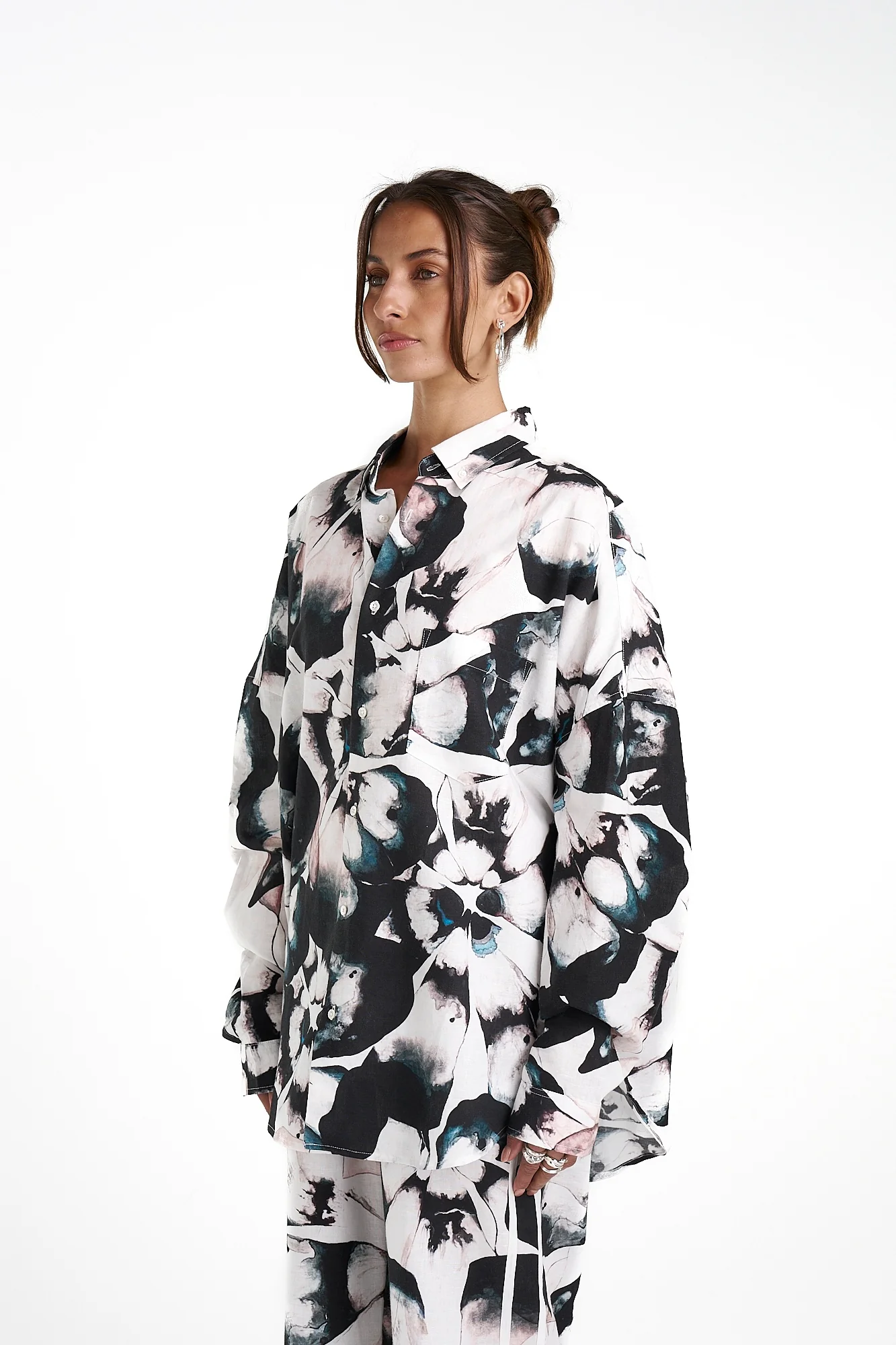 SUMMI SUMMI Womens Long Sleeve Oversized Linen Shirt - Everlast - Image 4
