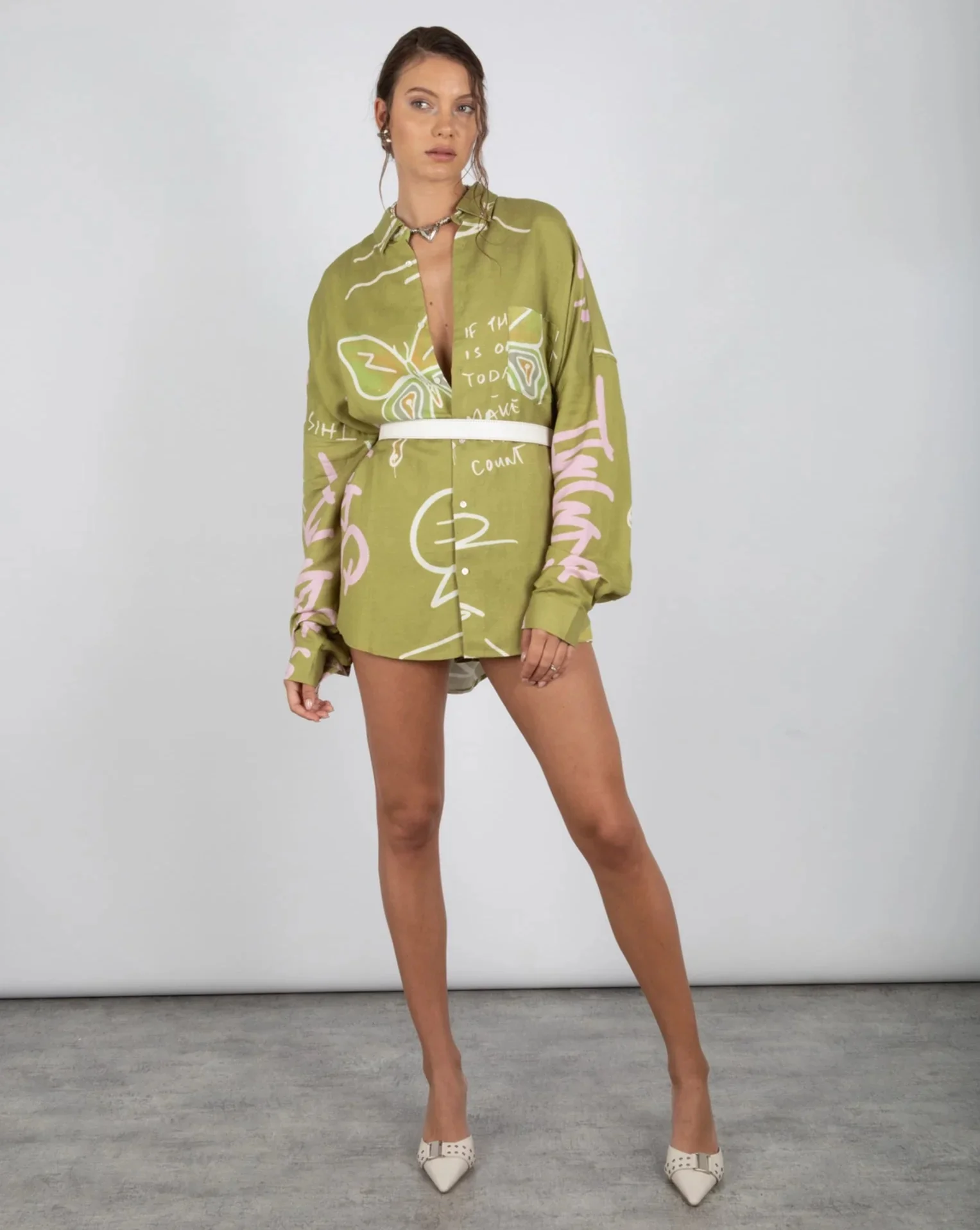 SUMMI SUMMI Womens Oversized Linen Long Sleeve Shirt - Graffiti Butterfly Khaki - Image 4