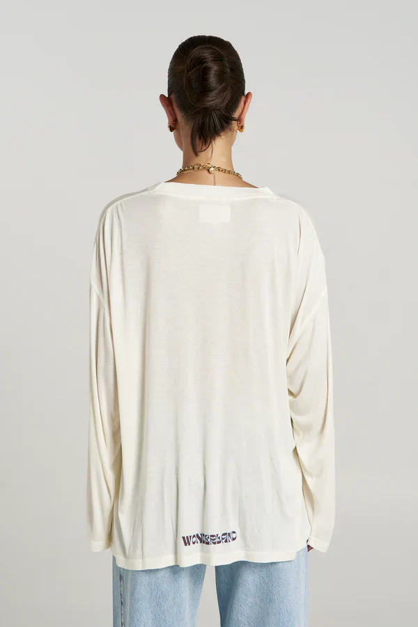 SUMMI SUMMI Womens Oversized Long Sleeve tee in Wonderland Print - Image 3