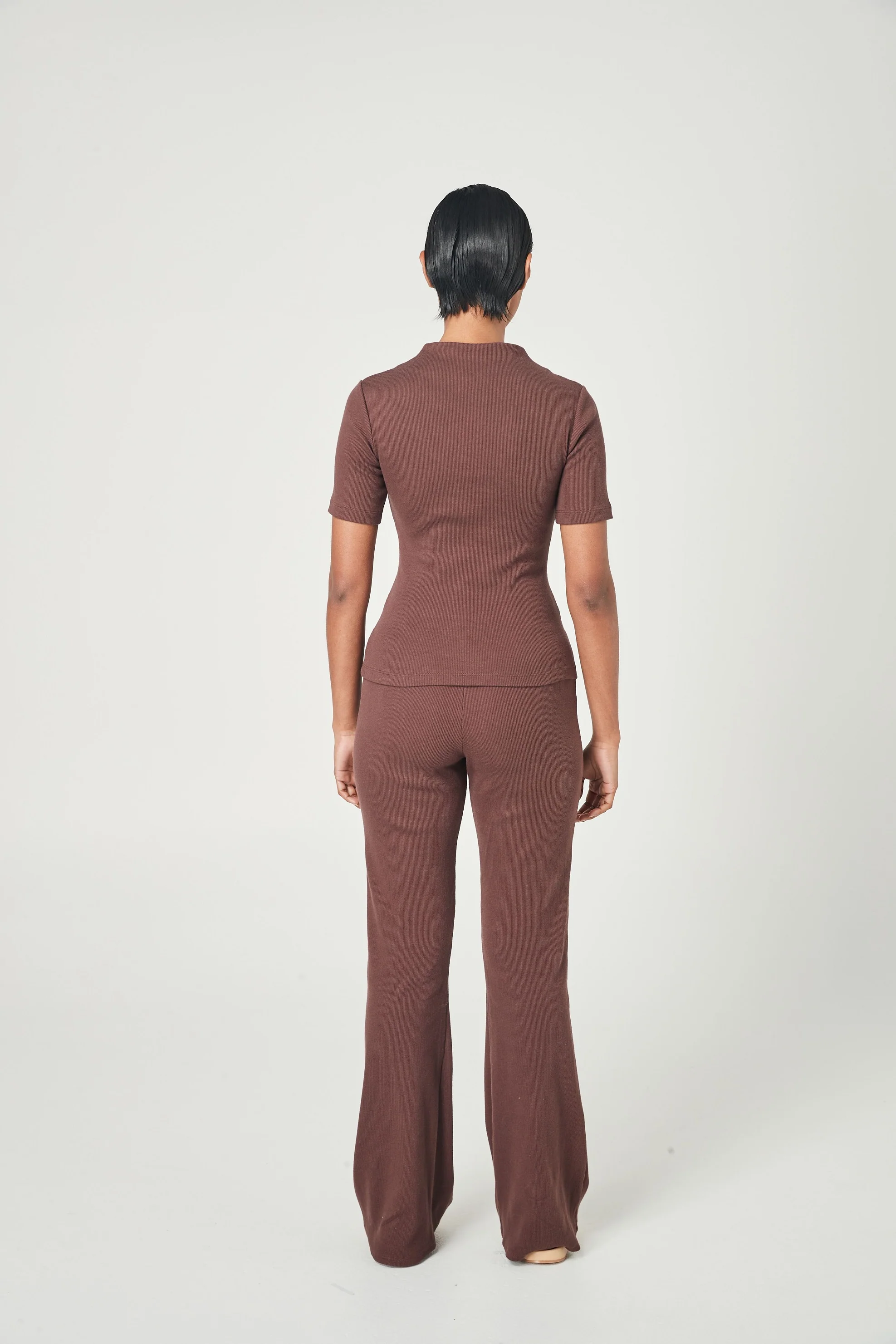 SUMMI SUMMI Womens Ribbed High Neck Top Chocolate - Image 4