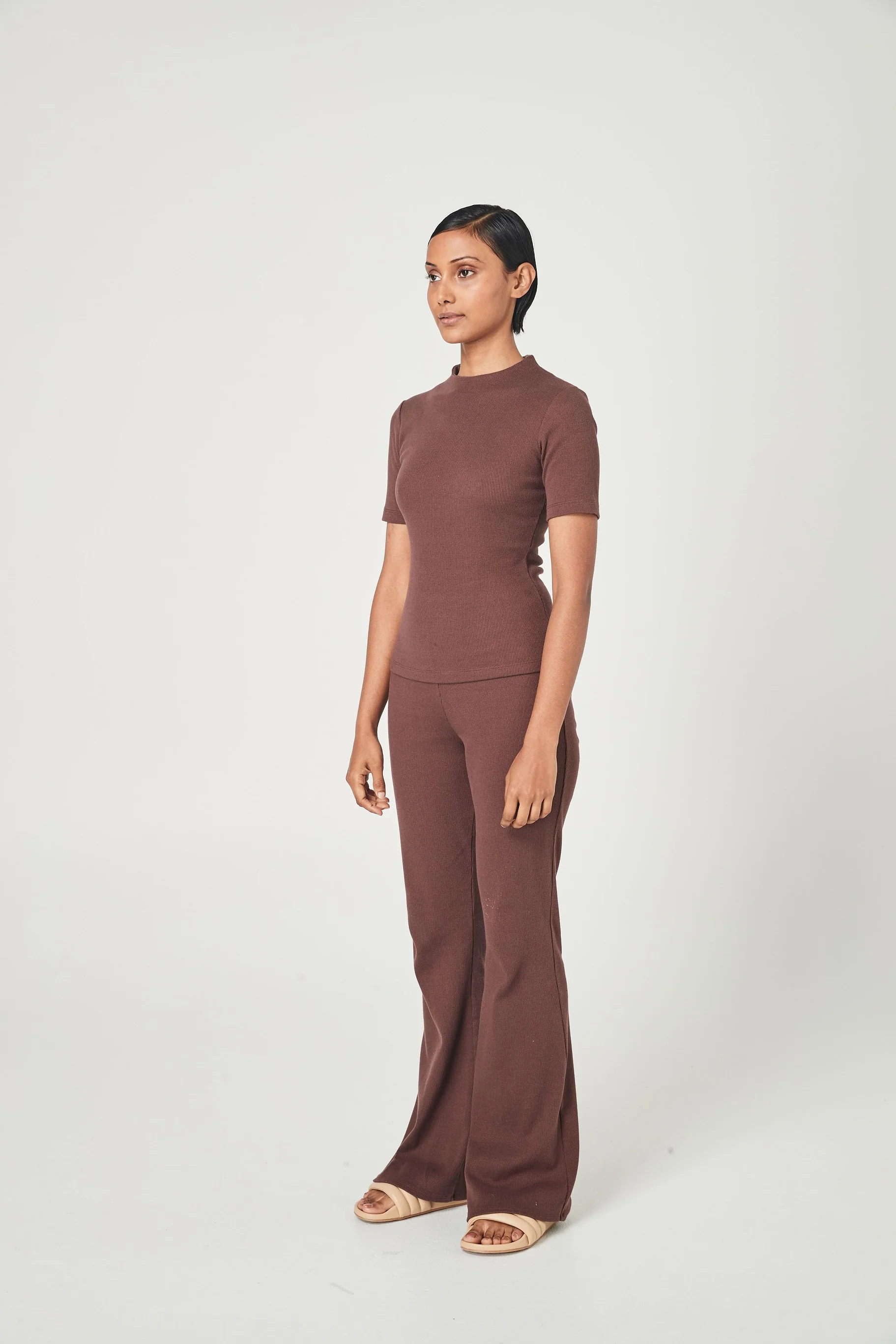 SUMMI SUMMI Womens Ribbed High Neck Top Chocolate - Image 7