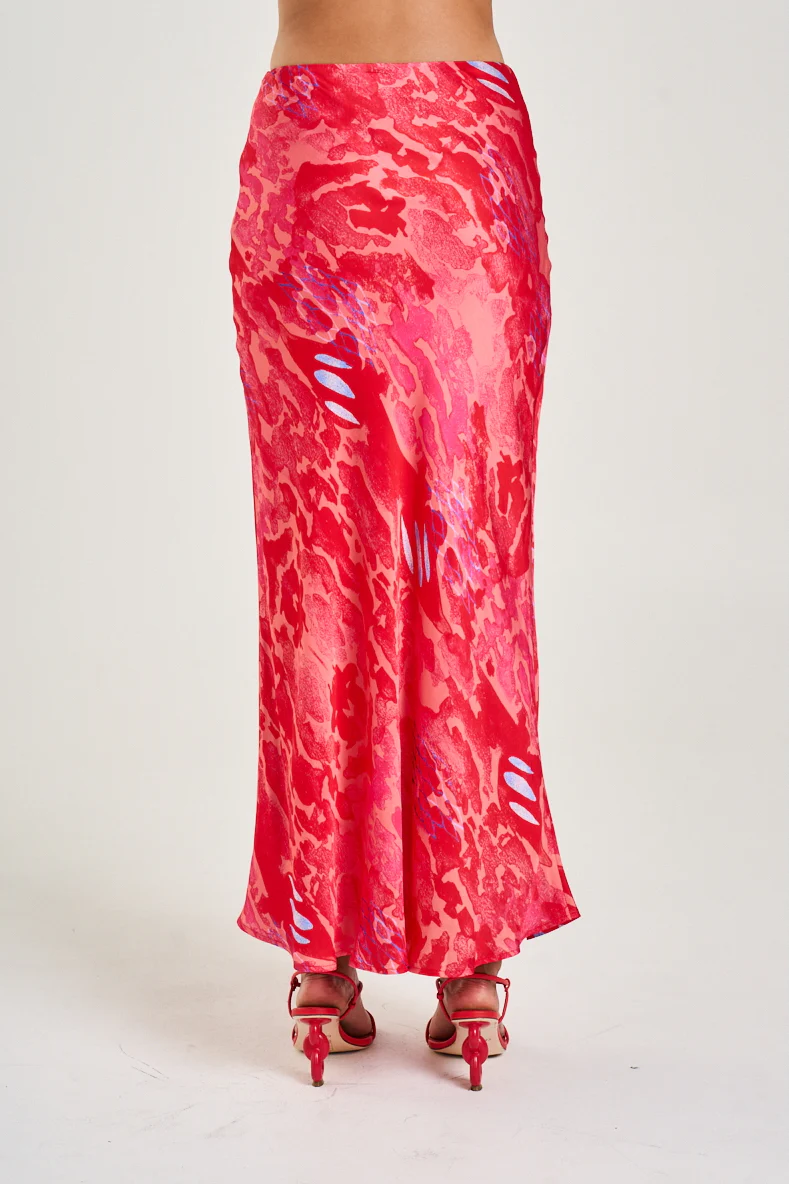 SUMMI SUMMI Womens Slip Skirt in Red Cycloid Print - Image 2