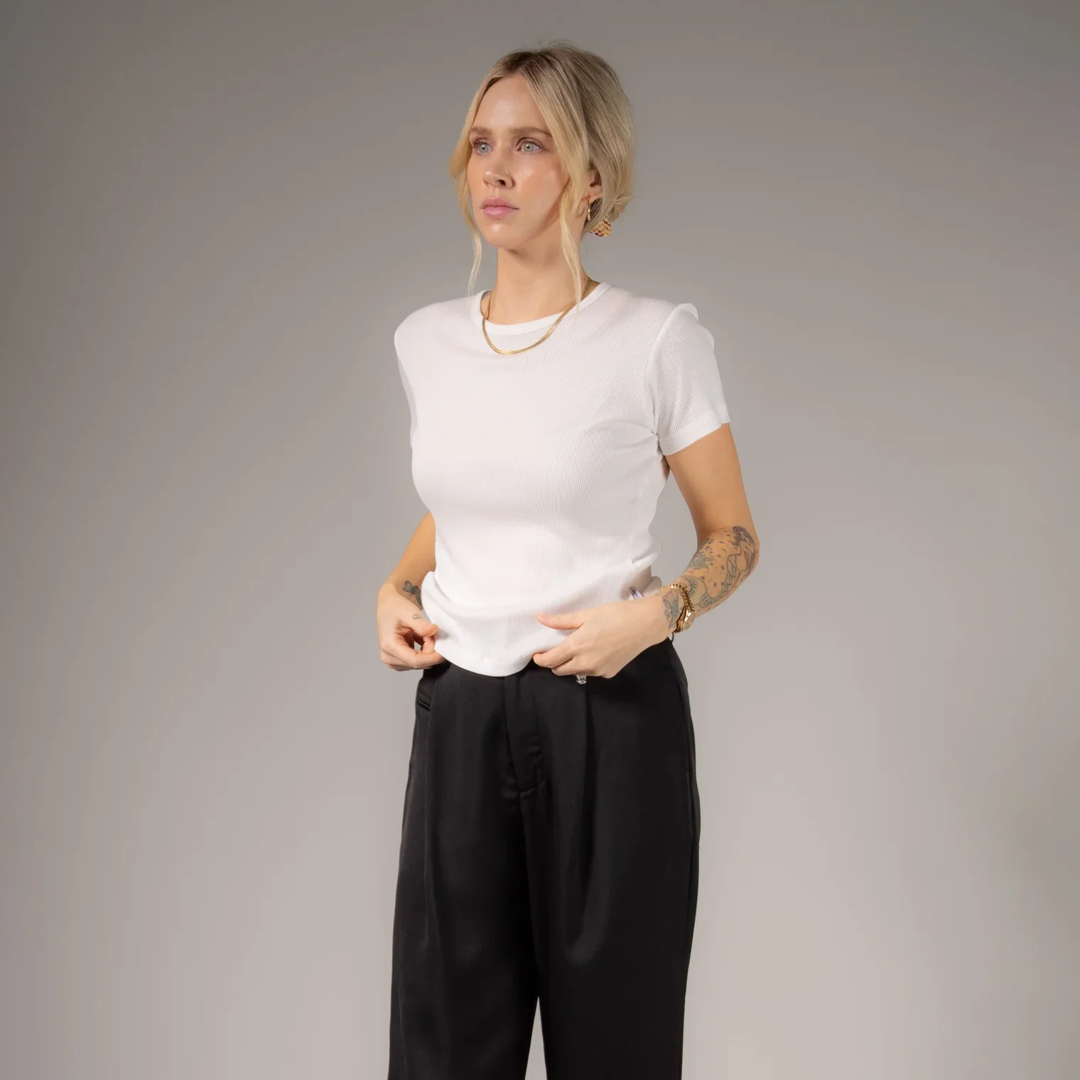 THE LAUNDRY ROOM Womens Essentials Baby Tee in White - Image 4